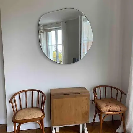 Cosy Square Gardette Daire *